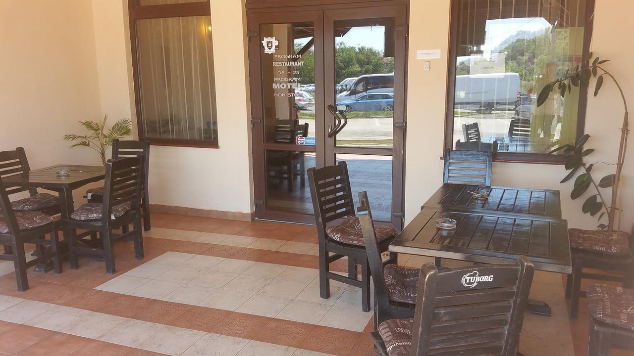 Motel Restaurant Lowe Deva Luaran gambar