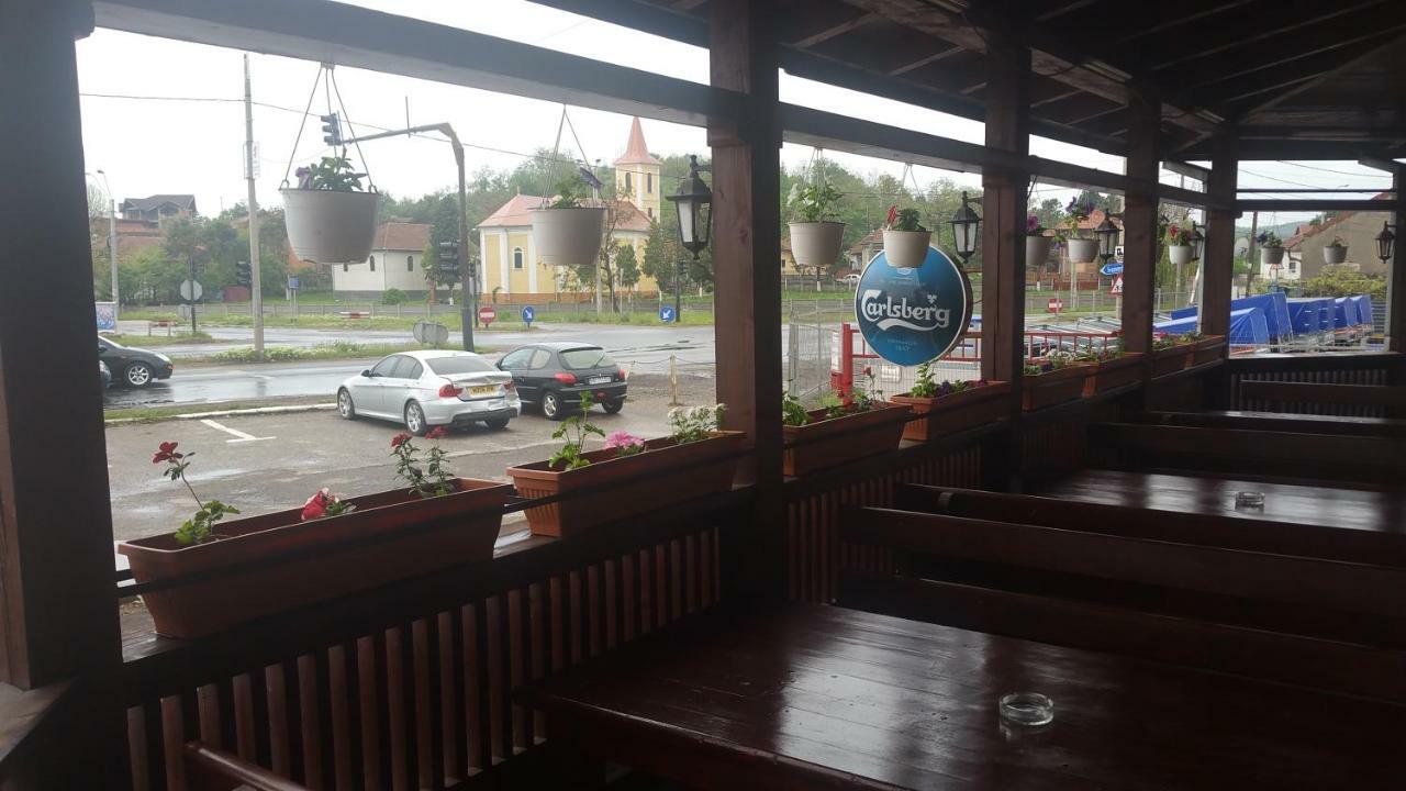 Motel Restaurant Lowe Deva Luaran gambar