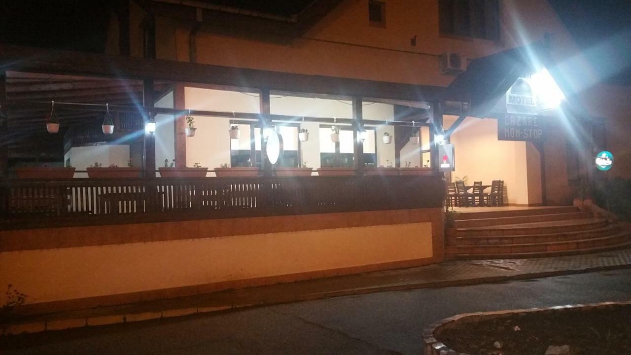 Motel Restaurant Lowe Deva Luaran gambar
